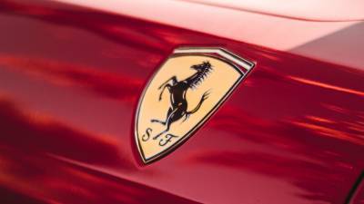 Компания Ferrari представит свой первый электромобиль в 2025 году