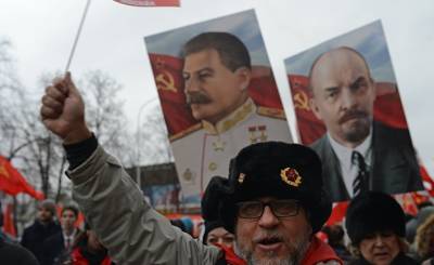 АВС (Испания): в центре Мадрида состоялся марш прошлого века с Лениным и Сталиным