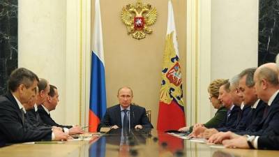 Путин назвал чрезвычайно важной для России сферу военного строительства