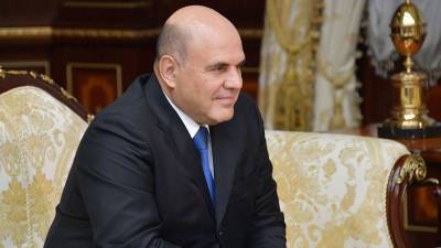 Лукашенко провел Мишустину экскурсию по Дворцу независимости