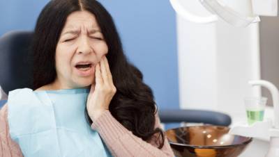 Женщина пожаловалась на зубного врача и получит 90 тысяч шекелей