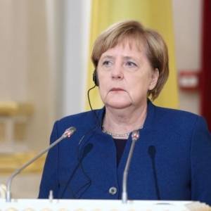 Ангела Меркель вакцинировалась препаратом AstraZeneca