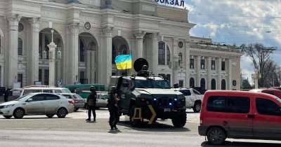 В Одессе на улицах заметили бронемашины с пулеметами: проводятся антитеррористические учения