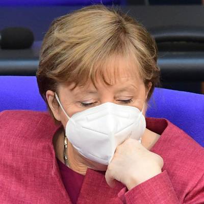 Канцлер Германии Ангела Меркель сделала первую прививку вакциной AstraZeneca