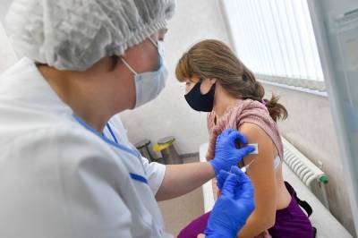 В России вакцинировались от COVID-19 более 8 млн человек