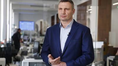 Правительство должно благодарить: Кличко считает, Киев может самостоятельно закупить вакцины