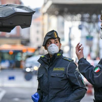 Ослабление карантинных мер в Италии начнется с 26 апреля