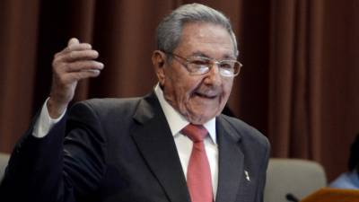 Рауль Кастро объявил об отставке с поста главы компартии Кубы