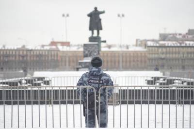 Площадь у Финляндского вокзала в Петербурге снова станет гайд-парком