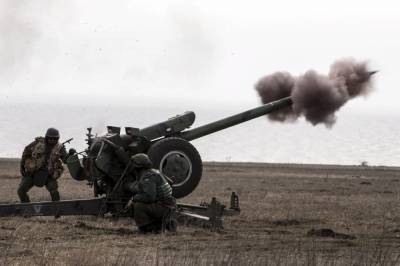 Киев ударил по Донбассу из тяжелой артиллерии