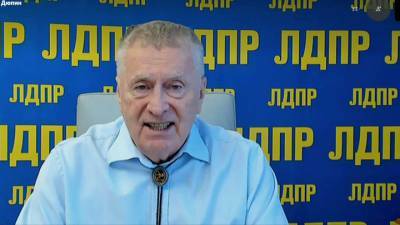 Жириновский предложил способ борьбы с "водной блокадой" Крыма