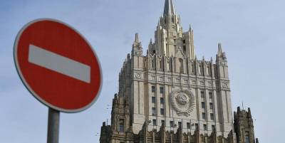 Россия запретила въезд ряду американских высокопоставленных чиновников, среди них глава ФБР и генпрокурор - ТЕЛЕГРАФ