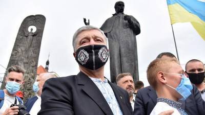 Прокуратура Украины возобновила дело о коррупции времен президентства Порошенко
