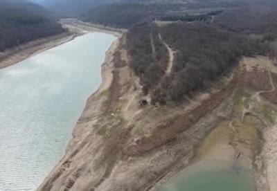 В Крыму обмелело очередное водохранилище (фото)