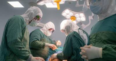 Бастрыкин наградил врачей, сделавших операцию пациенту во время пожара