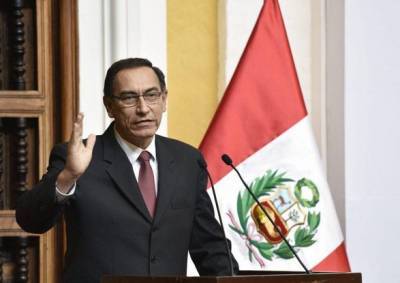 Экс-президенту Перу Вискарре запрещено заступать на государственные должности из-за скандала с вакцинами