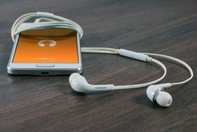 СМИ узнали размер платы музыкантам за каждое прослушивание на Apple Music
