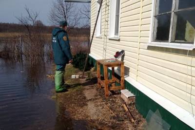 В Ивановской области наступает паводок: в Лухе затоплены несколько приусадебных участков