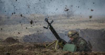 Боевики за сутки 15 раз обстреляли украинские позиции