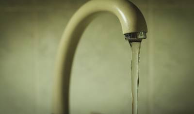В Роспотребнадзоре Башкирии оценили безопасность воды из-под крана в период паводка