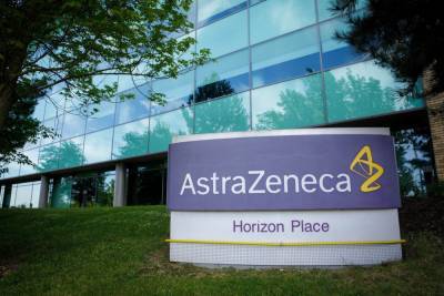Применение вакцины AstraZeneca и её аналога стоило жизни ещё четырём французам и одному жителю Львовской области