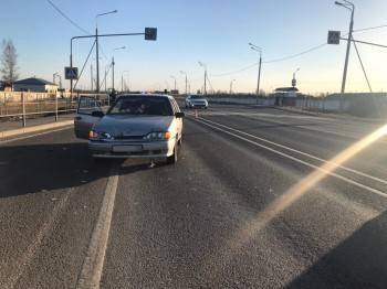На видео попал момент наезда автомобиля ВАЗ на пешехода на трассе Москва - Архангельск