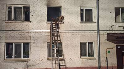 Трех человек спасли при пожаре в Шарковщине