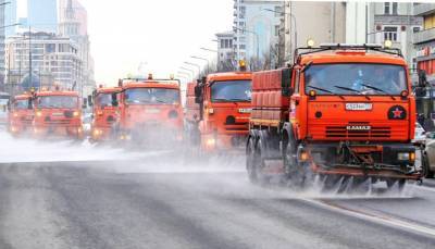 Третья промывка дорог после зимы специальным шампунем стартовала в Москве