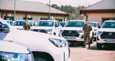 Пограничная полиция Грузии получила в подарок более 30 новых автомобилей