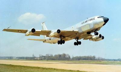 Генерал Липовой: Самолёт США RC-135 следовал к Камчатке из-за политических целей