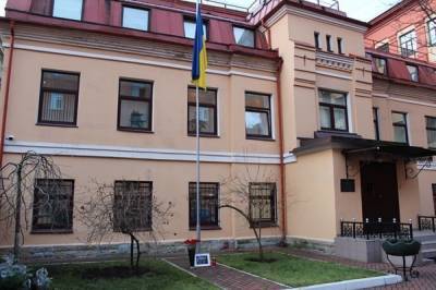 Украина работает над возвращением домой задержанного в России консула, – МИД