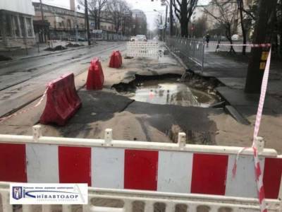 В Киеве произошла авария на Подоле