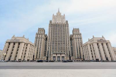 МИД РФ рекомендовал украинскому консулу покинуть страну в течение 72 часов