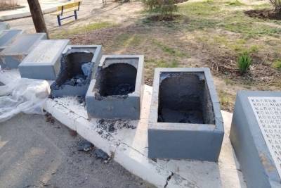 «Ну что за ...?»: губернатор Астраханской области Игорь Бабушкин высказался о вандализме в Сасыколи