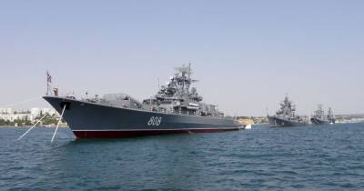 Десантные корабли РФ вошли в акваторию Черного моря