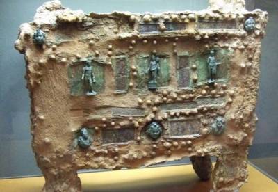 В Испании найден древний сейф с уникальными украшениями (фото) - facenews.ua - Украина - Испания
