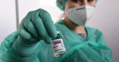 До 14:00 в центрах вакцинации прививки от Covid-19 получили почти 3900 человек