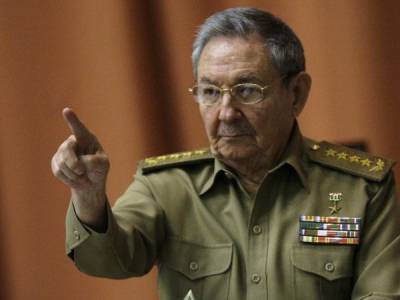 Закончилась 60-летняя эпоха братьев Кастро: Рауль Кастро уходит с поста руководителя компартии Кубы