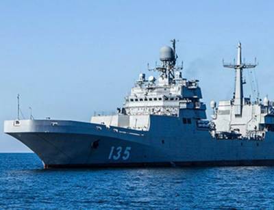 Два корабля ВМФ России вошли в акваторию Черного моря, — турецкие СМИ. ФОТО - enovosty.com - Турция - Черное Море