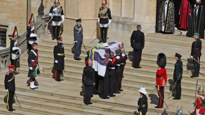 Елизавета II - Георгий СВЯТОЙ - принц Филипп - Джастин Уэлби - Принца Филиппа похоронили в часовне Виндзорского замка - vesti.ru - Англия - Лондон