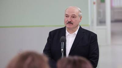 Лукашенко не исключил возможность президентского декрета