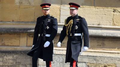принц Уильям - Елизавета II - принц Гарри - Кейт Миддлтон - принц Филипп - Уильям и Гарри поговорили после похорон принца Филиппа - newinform.com
