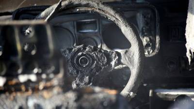 Неизвестные сожгли авто матери следователя по делу Merlion в Москве