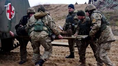 На Донбассе оккупанты ранили бойца ООС