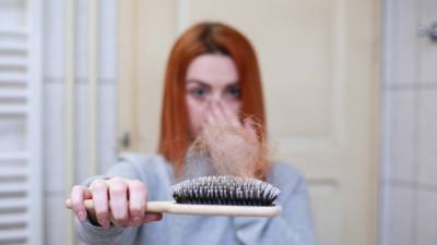 Названы основные причины выпадения волос