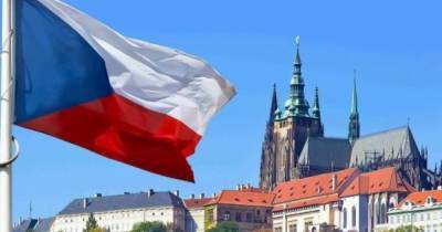Чехия высылает из страны 18 российских дипломатов