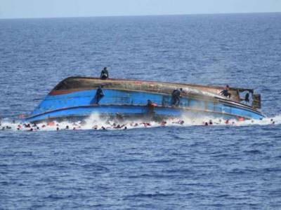 У берегов Туниса затонуло судно с мигрантами