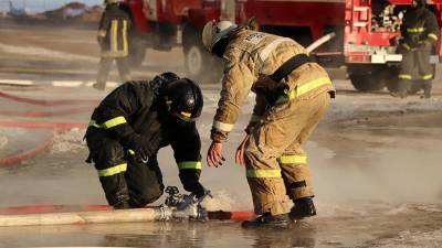 Взрослый и двое детей погибли в результате пожара в бане в Талдоме