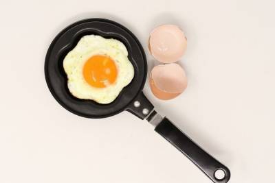 Назван самый вредный способ приготовления яиц