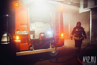В Новокузнецке спасатели вывели из горящего дома 45 человек - gazeta.a42.ru - Пионерск